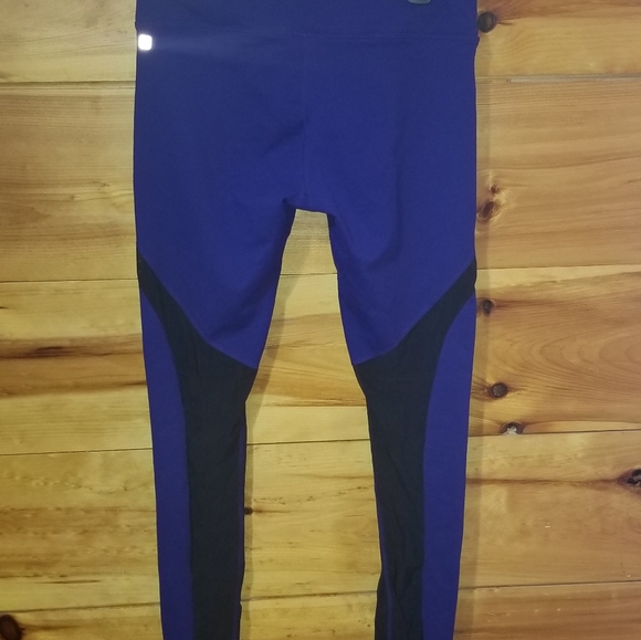 Fabletics Cherise Leggings - Picture 5 of 8